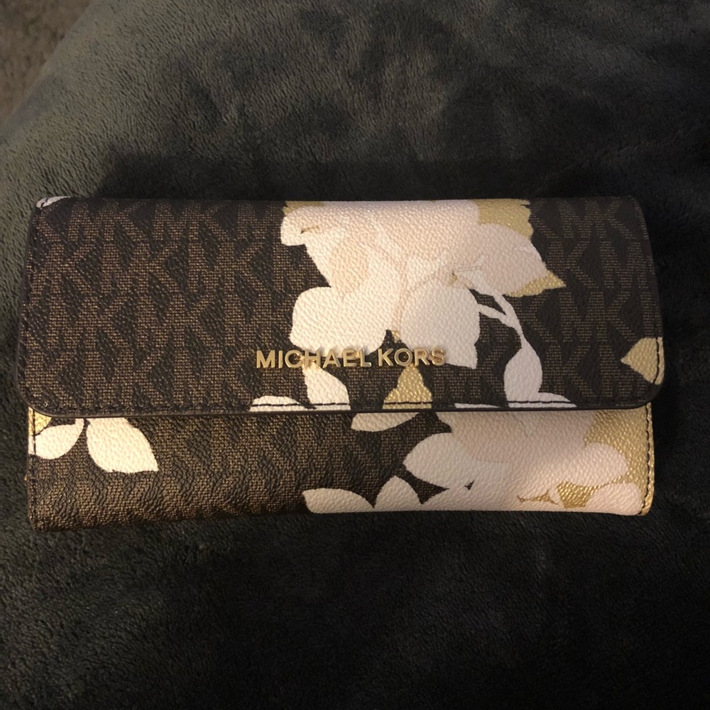 Michael Kors wallet